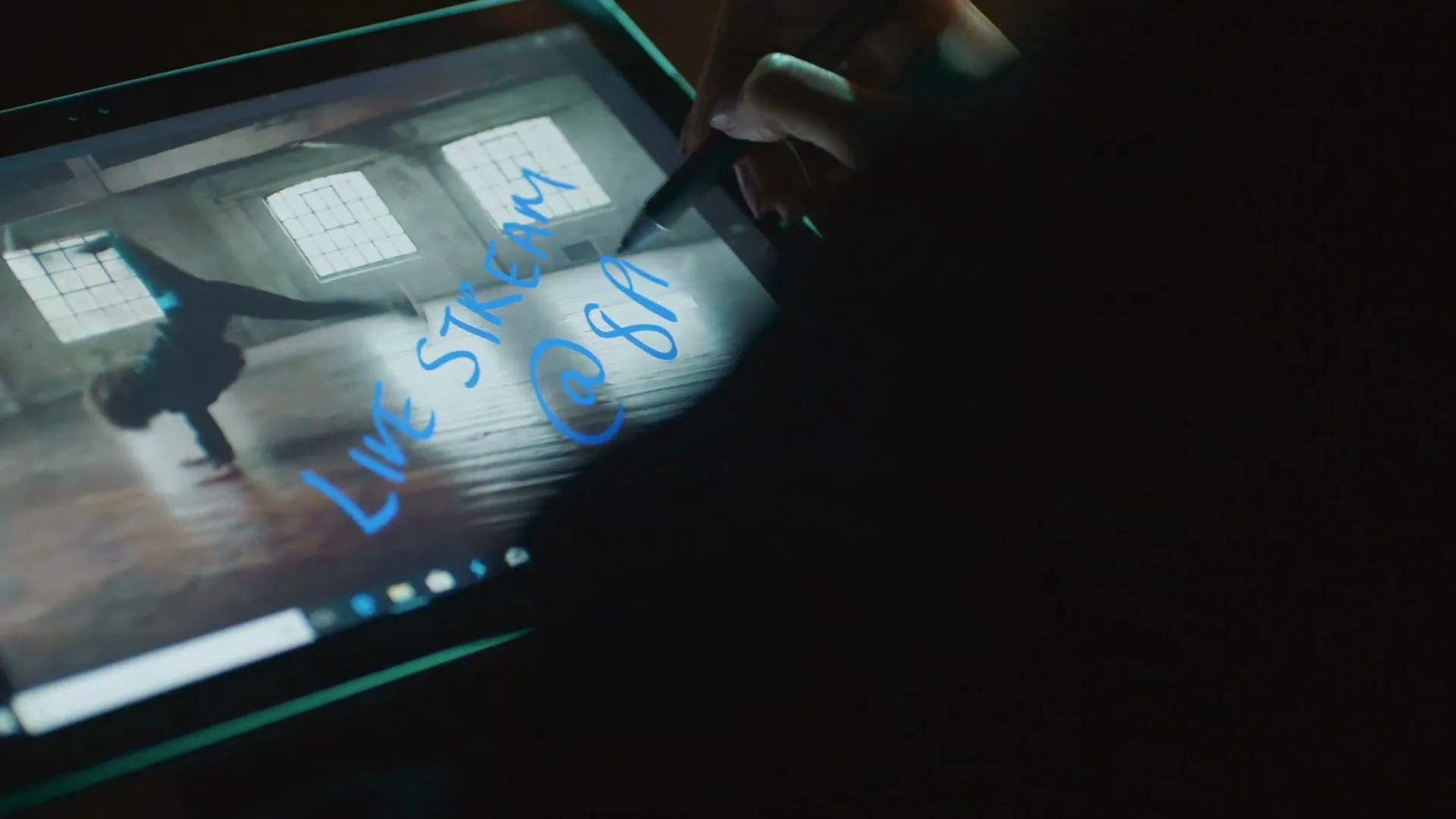 Hewlett-Packard “Envy X2 - Nightfury” (2026), frame 5