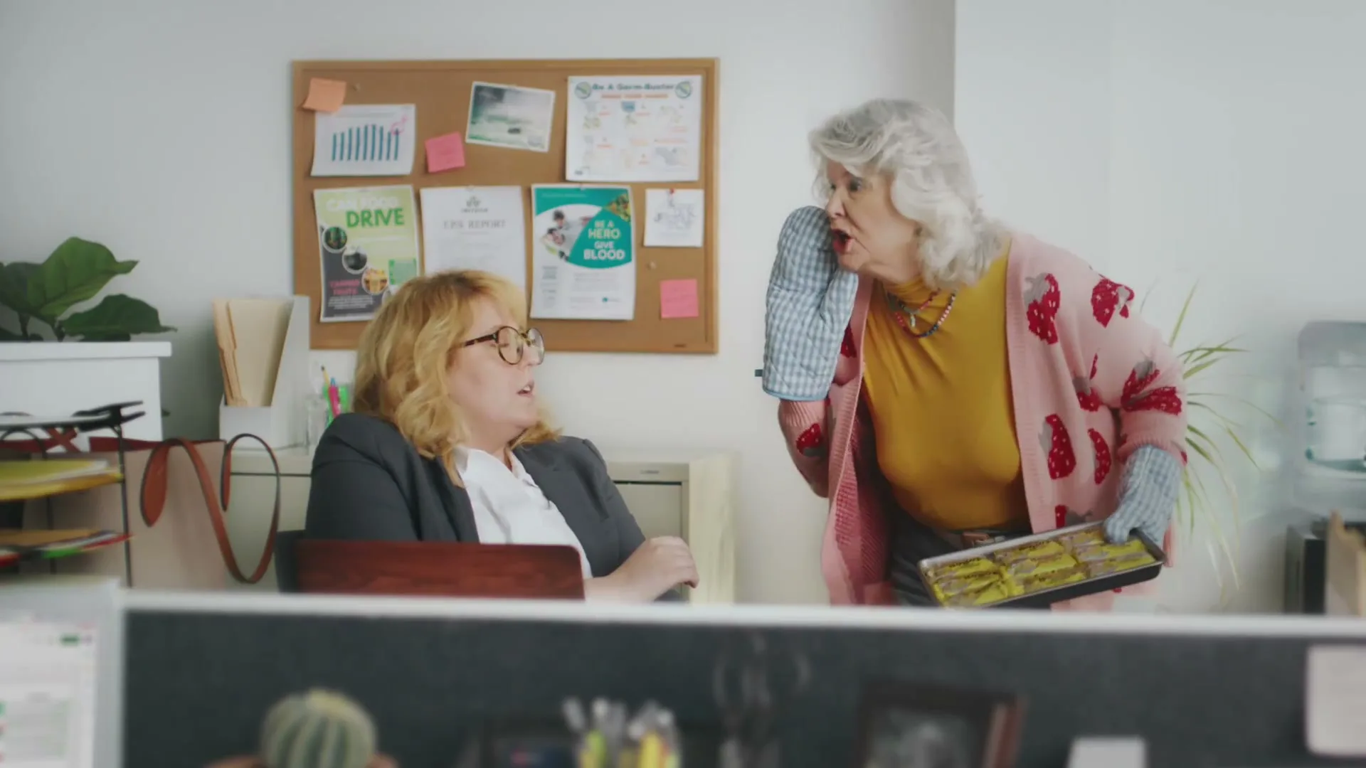Bobo's "Bob's - Momtage" (2023) commercial still