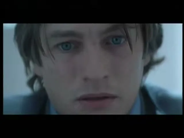 Monster.com “Growl” (2001), frame 2