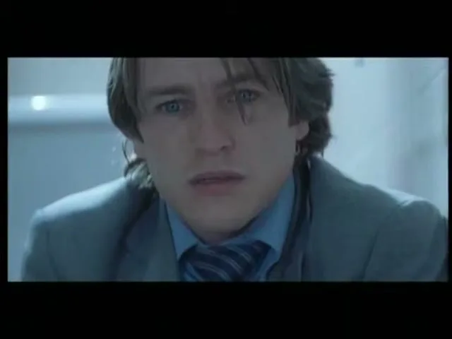 Monster.com “Growl” (2001), frame 5
