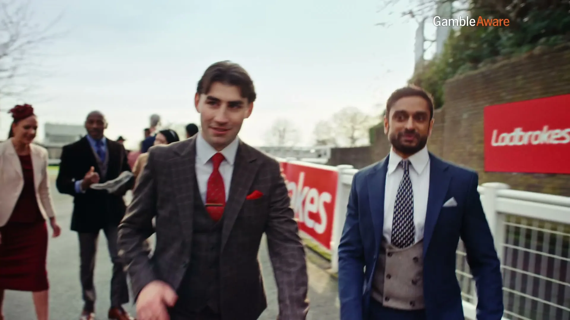 Ladbrokes “A Racing Certainty” (2025), frame 3