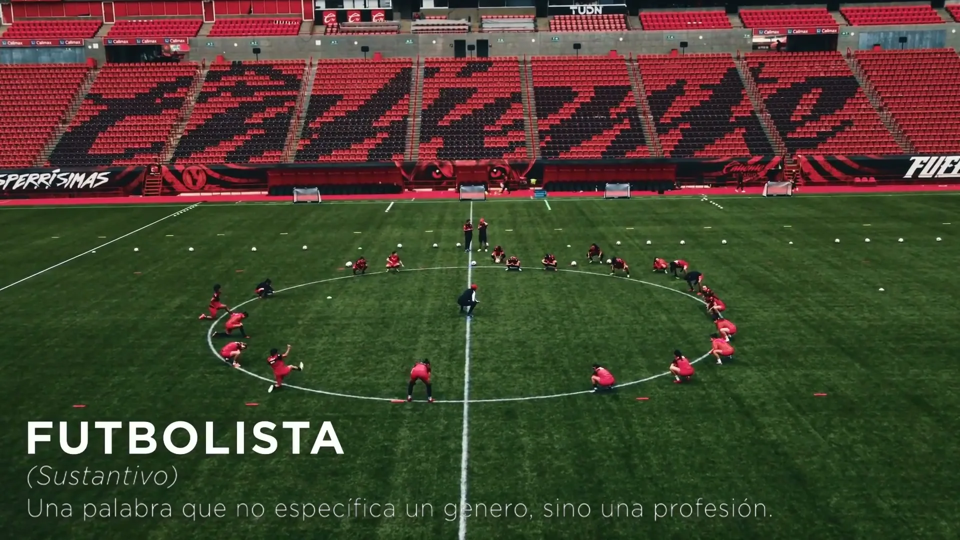 Caliente Sports “Caliente Femenil” (2026), frame 2