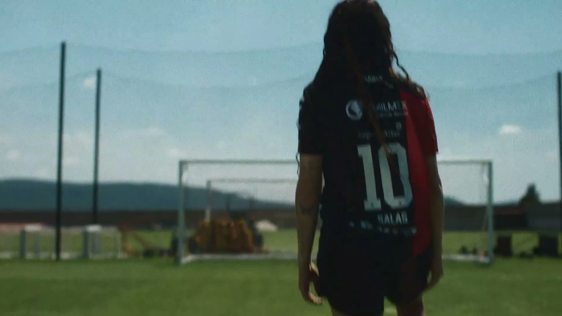 Caliente Sports “Caliente Femenil” (2026), frame 5