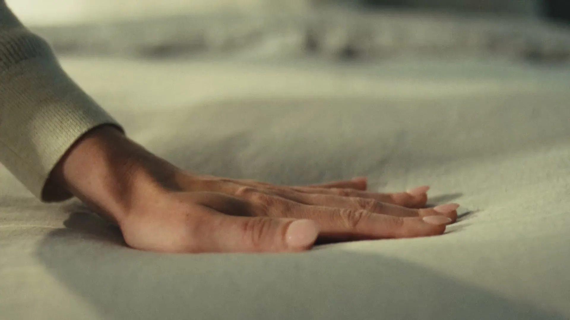 Silk & Snow “Designed To Make You Homesick” (2026), frame 4