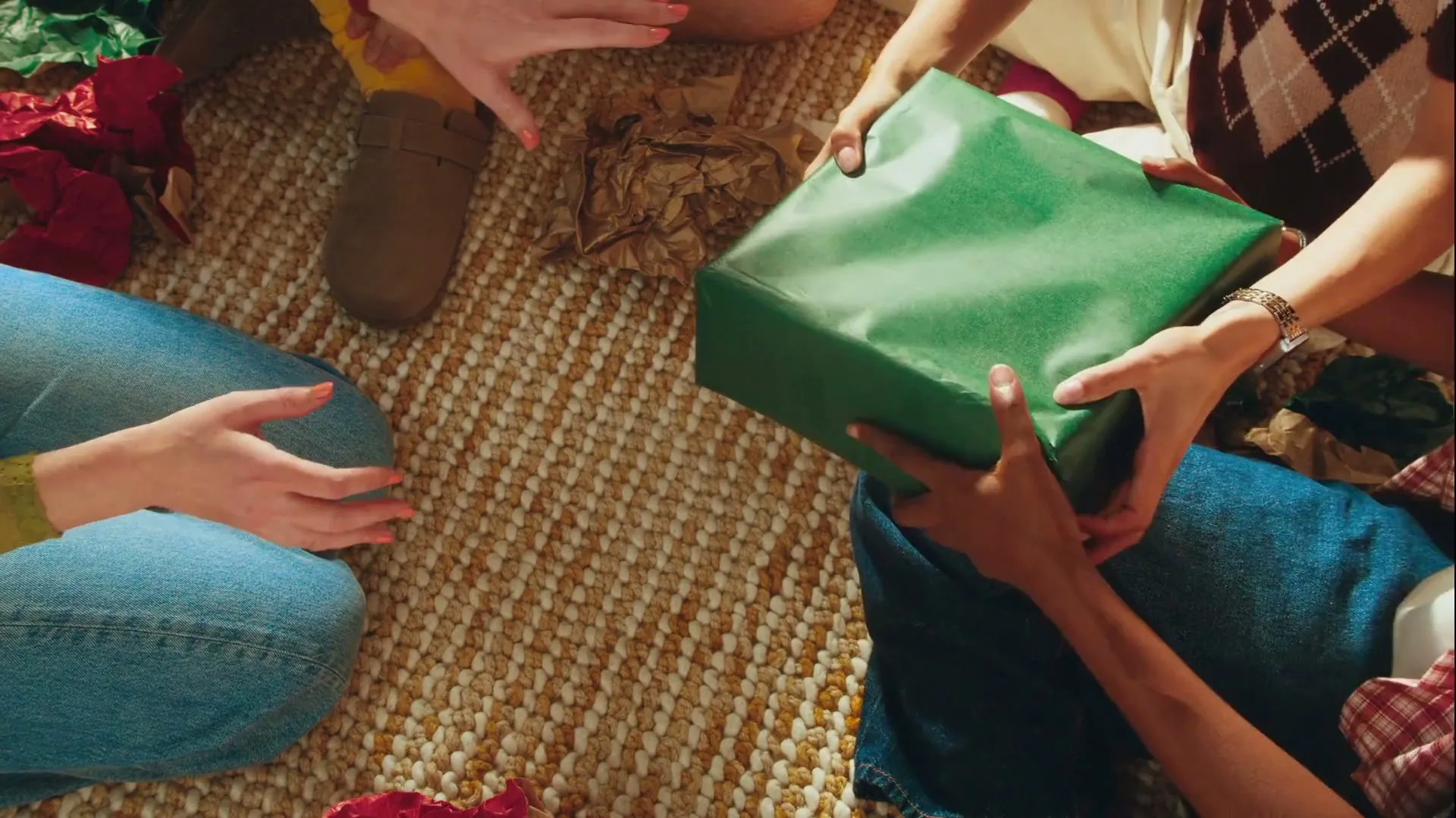 Sekonda “Pass the Parcel” (2026)