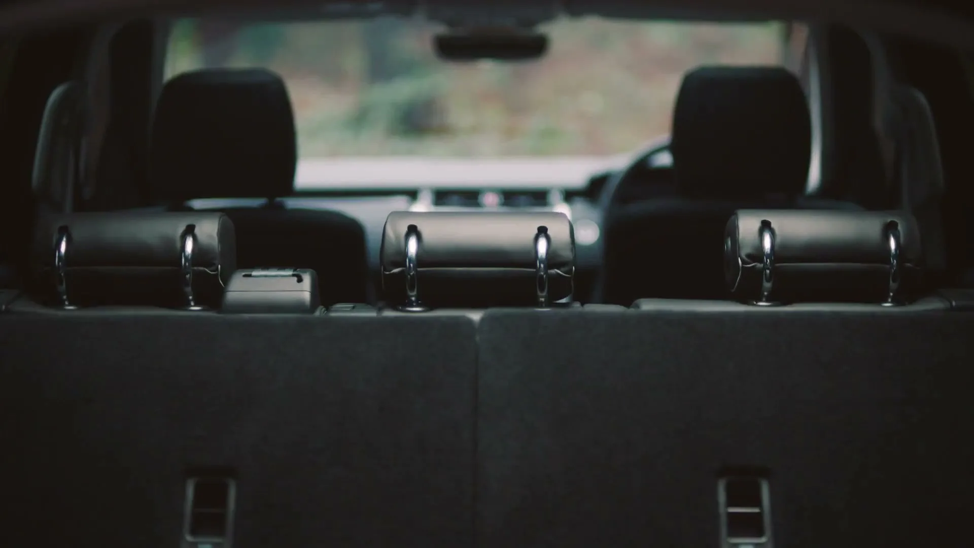 Land Rover Discovery “Night Under the Stars - Land Rover” (2019), frame 5