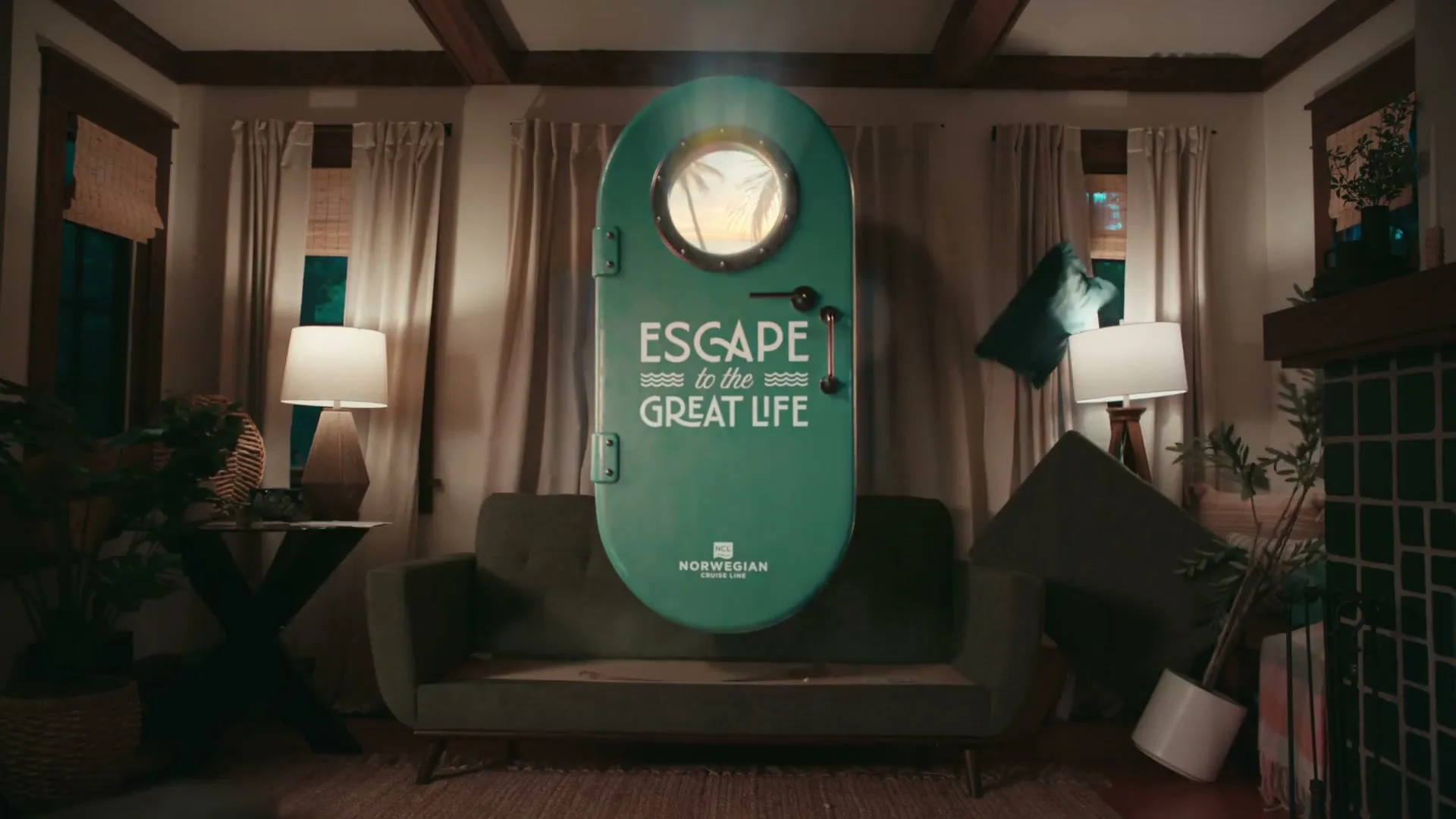 Norwegian Cruise Line “Escape to the Great Life - Great Dinner” (2025)