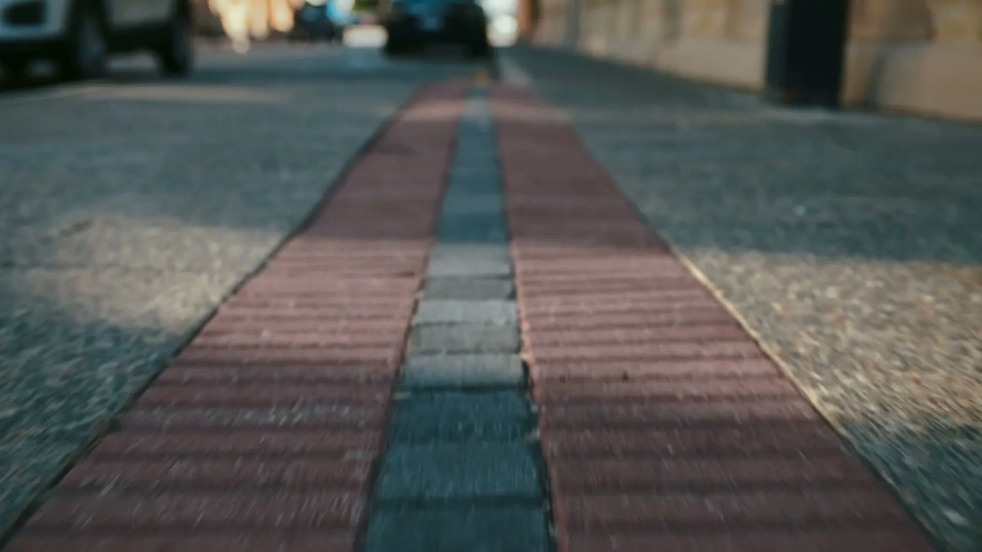 Samsonite “Campaign Film” (2024), frame 3