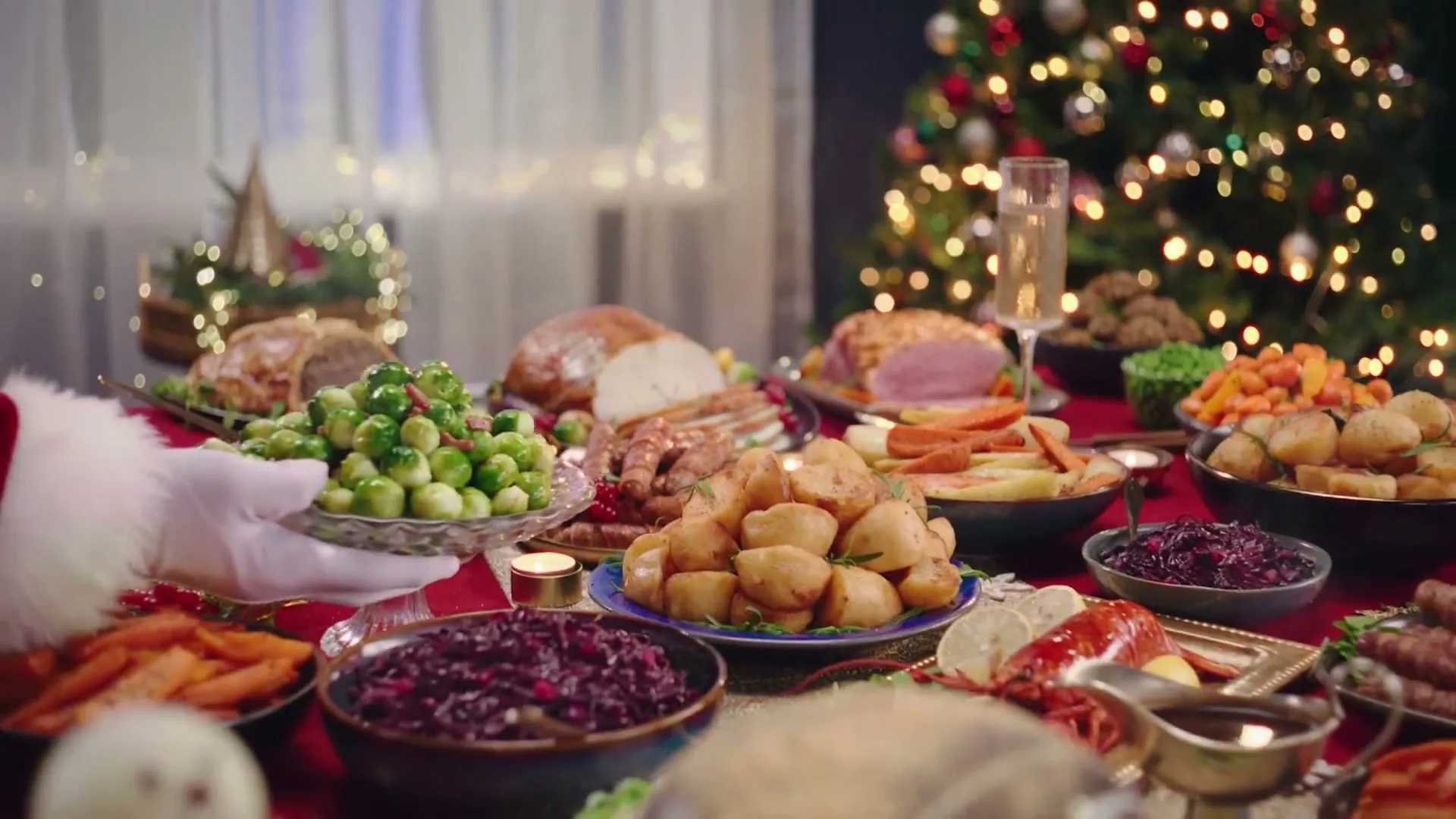 Iceland “That Why Santa Goes to Iceland Christmas Dinner” (2024)