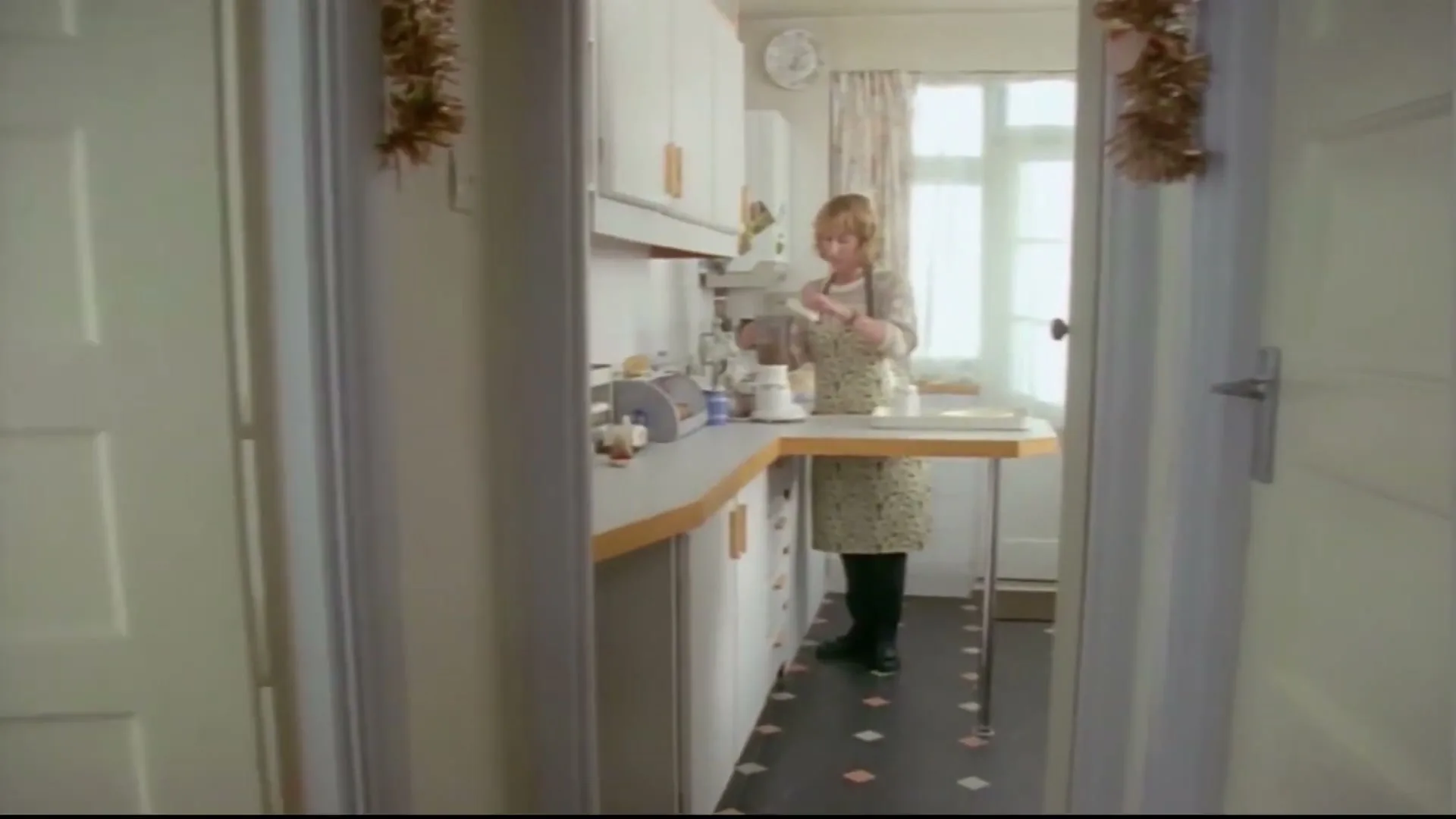 COI “Dave” (1996), frame 3