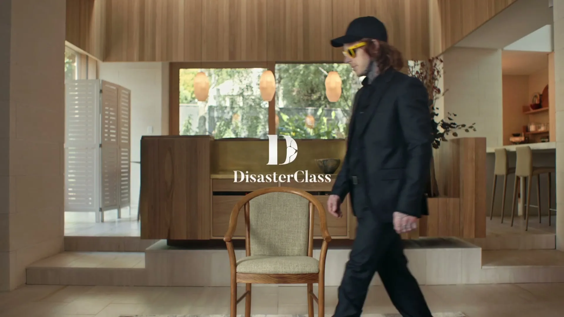 ShareCover “Disaster Class” (2022), frame 2