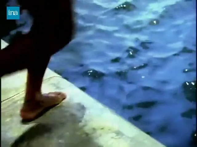 Pirelli “Carl in New York” (1996), frame 3