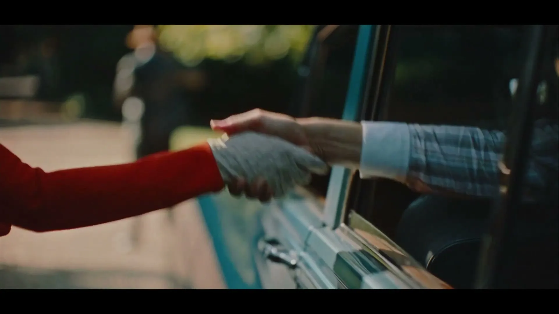 Harry's “Filthy Rich” (2026), frame 4
