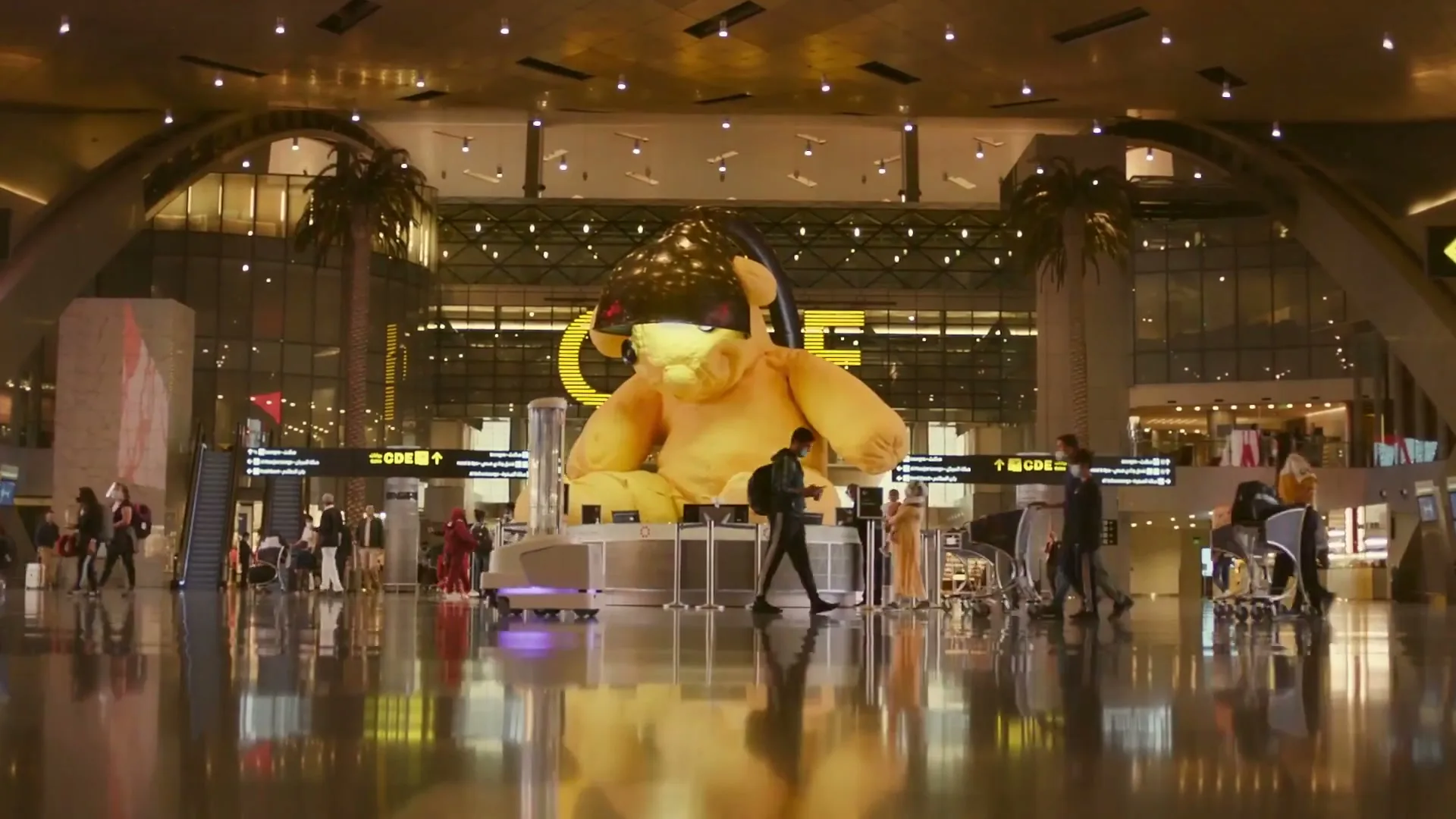 Qatar Airways “Welcome to our Home” (2023), frame 5