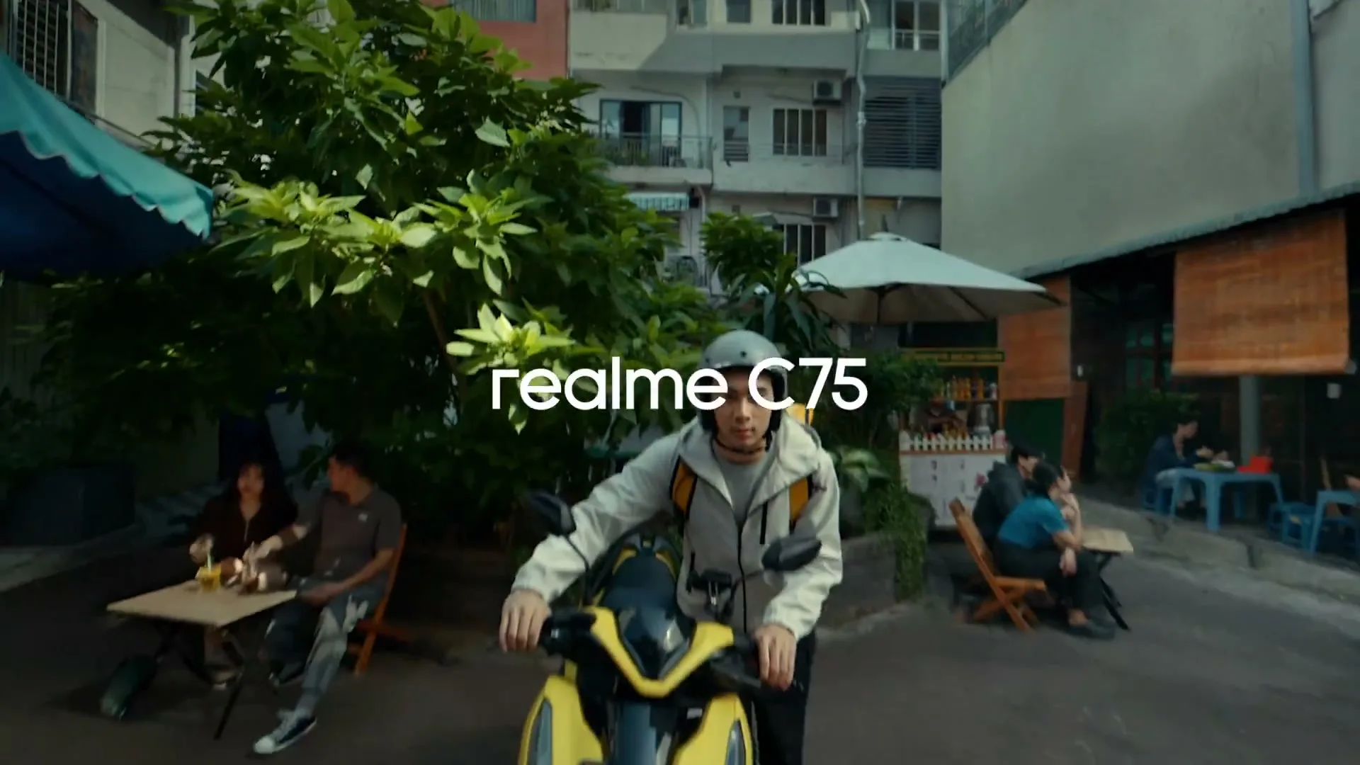 realme “C75 - Everything Proof” (2025), frame 2