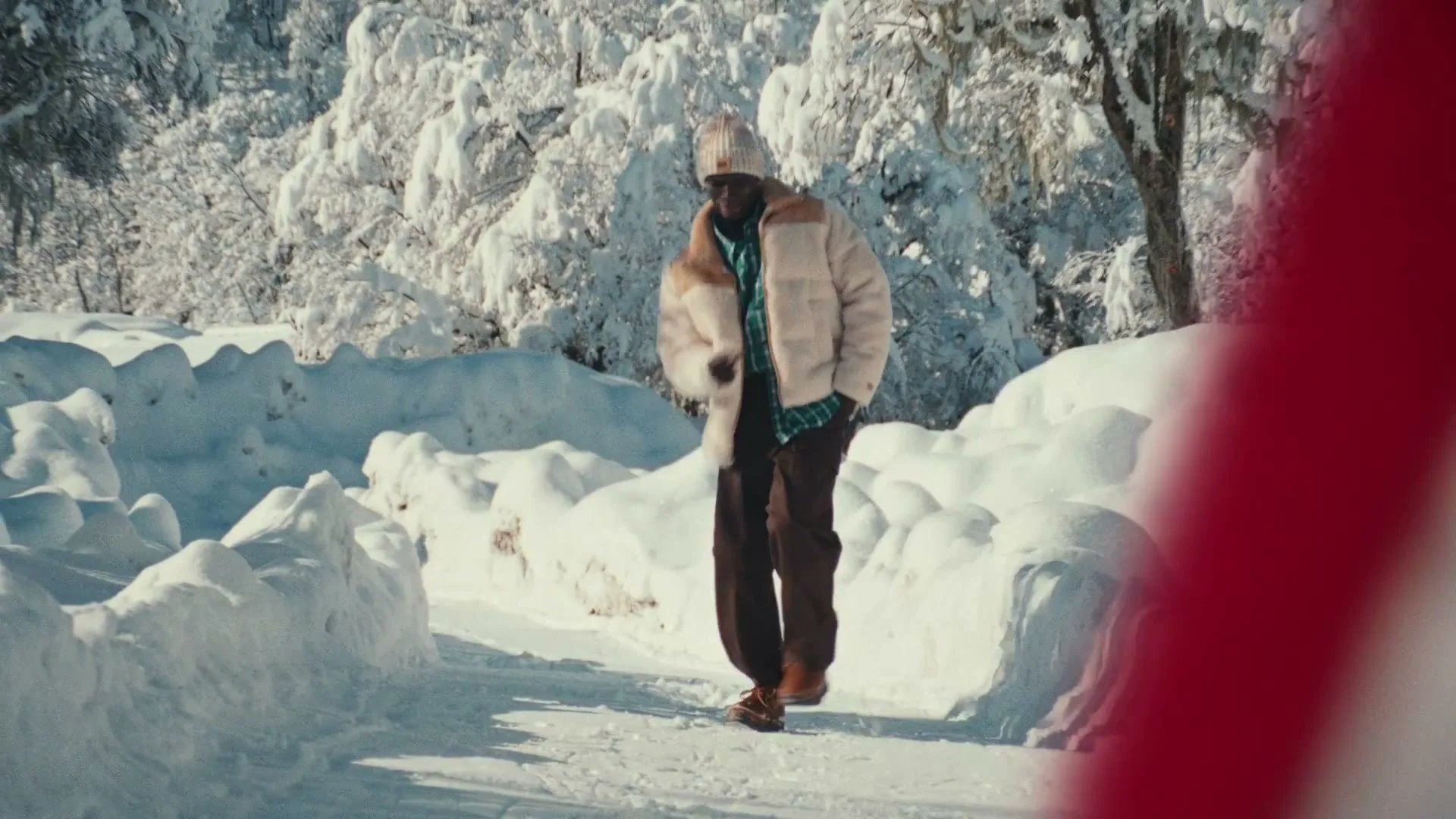 UGG “Winter Lifestyle” (2025), frame 5
