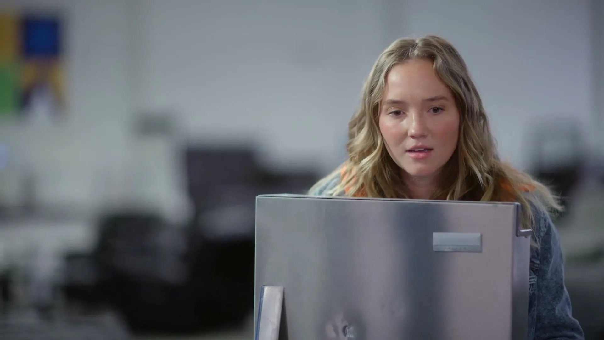 AMERICAN FREIGHT "Refrigerator" (2024) commercial still