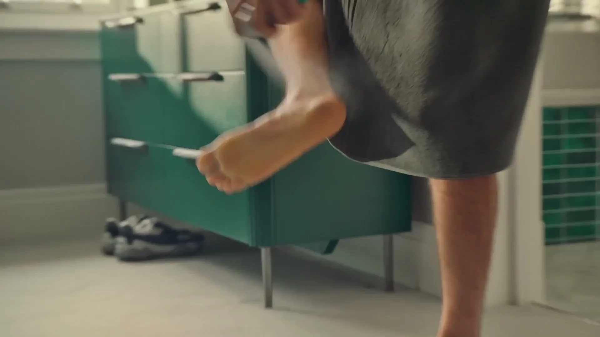 Dove Men “Whole Body Deo” (2024), frame 4
