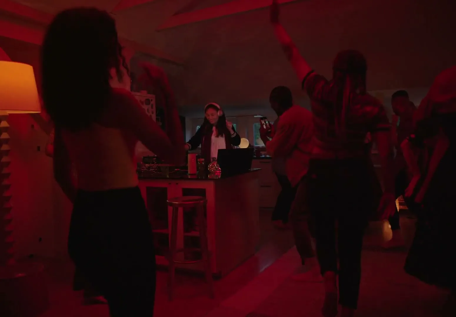 Vodafone “Gigacube”, directed by Ivan Jurado