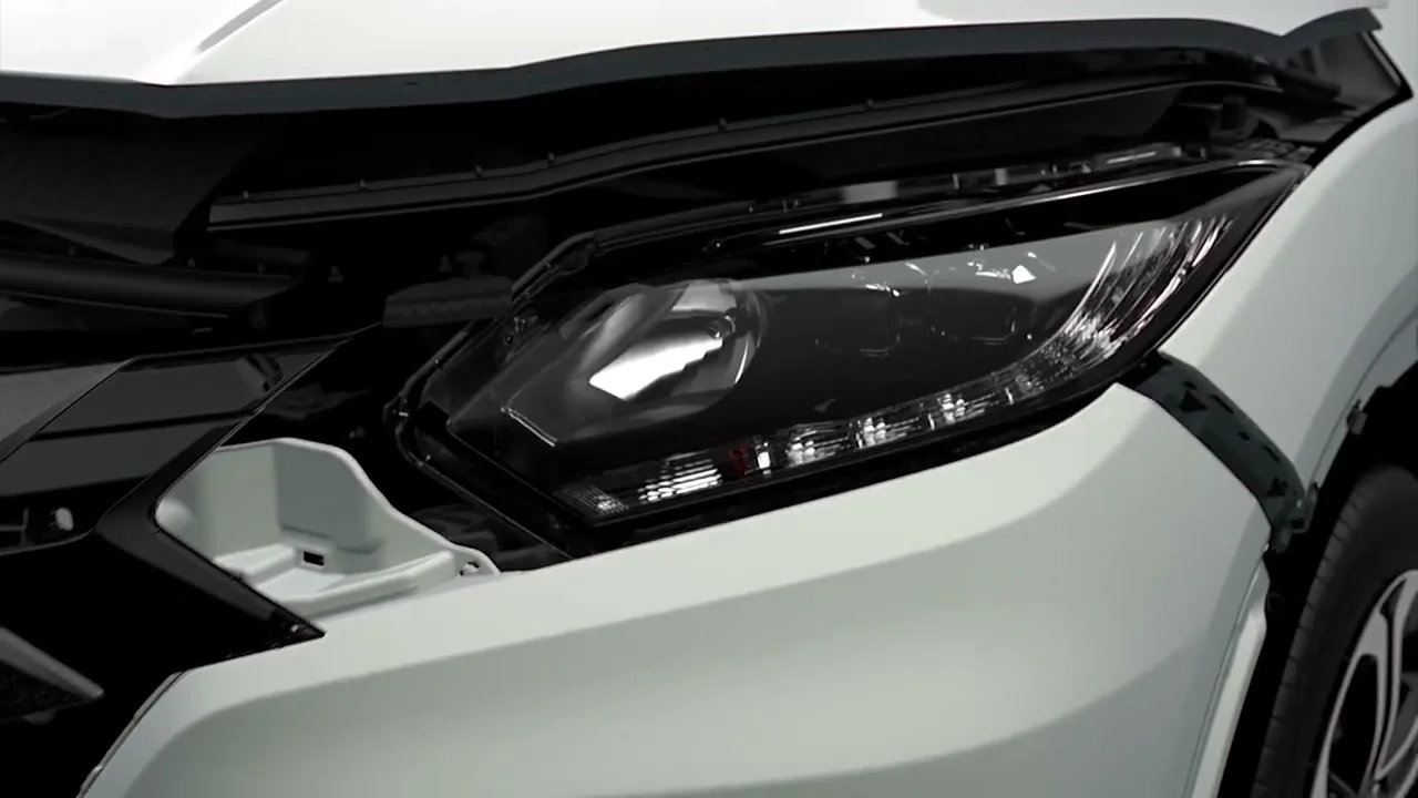 Honda “CR-V Explosion” (2023), frame 2