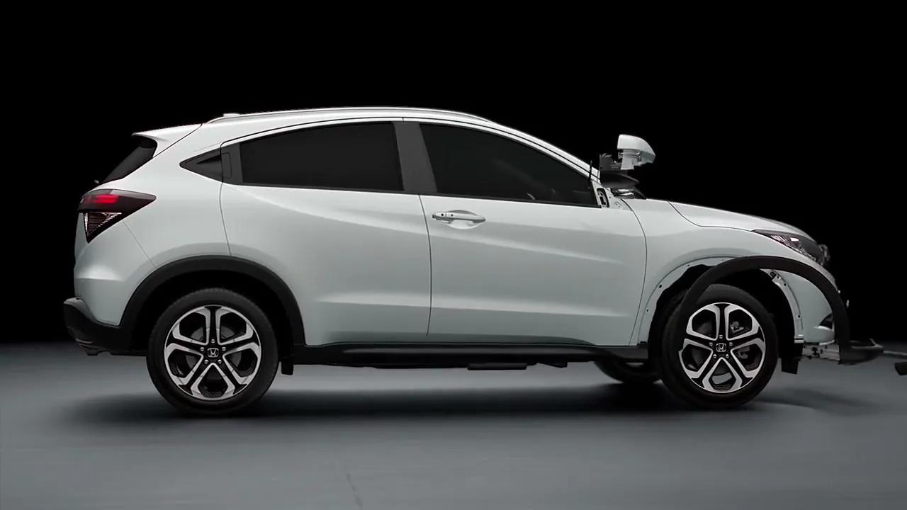 Honda “CR-V Explosion” (2023), frame 5