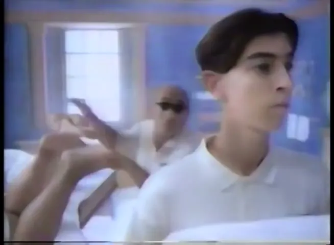Doritos “Doritos” (1997), frame 5