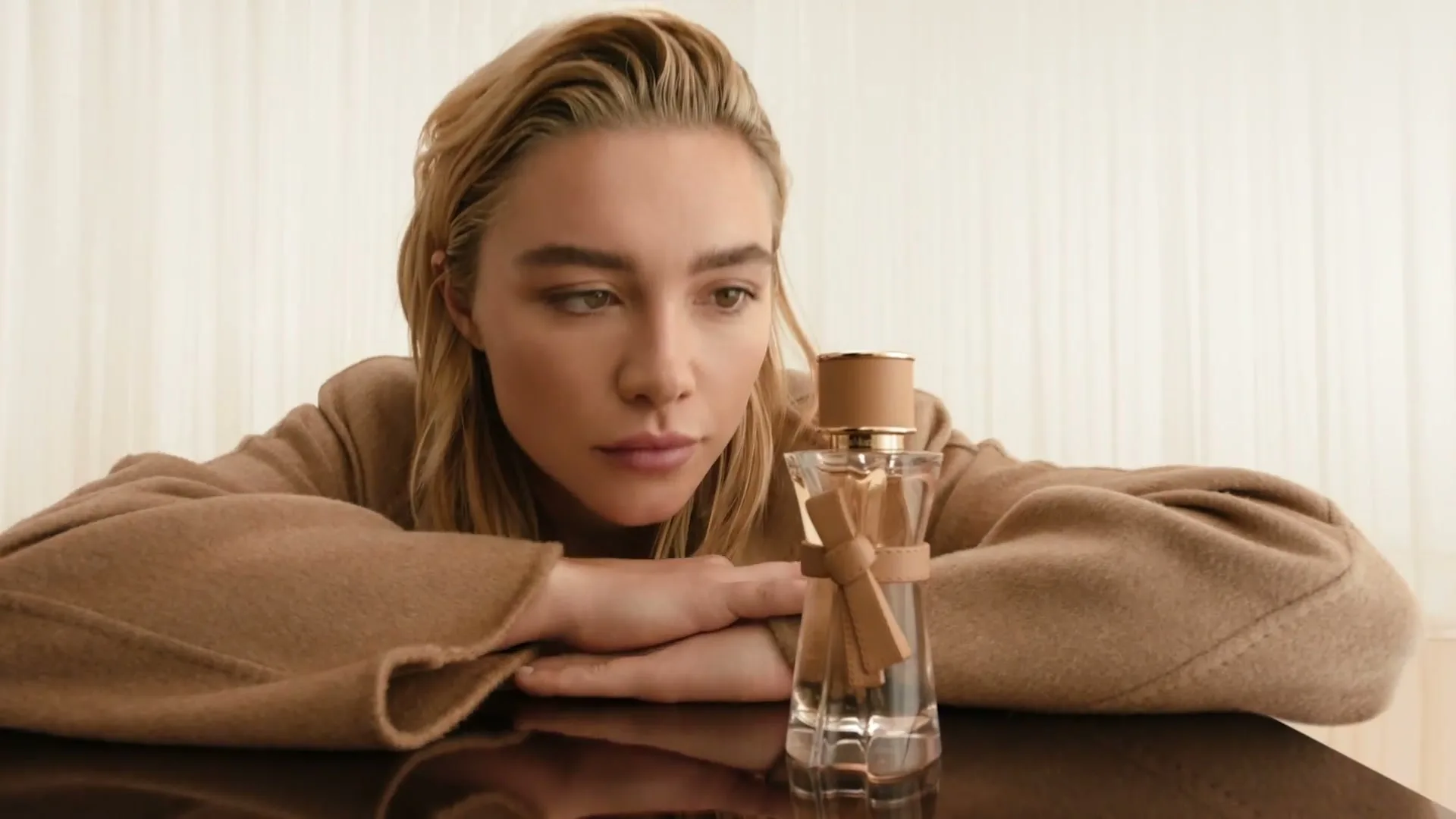 Max Mara “Le Parfum” (2026), frame 3