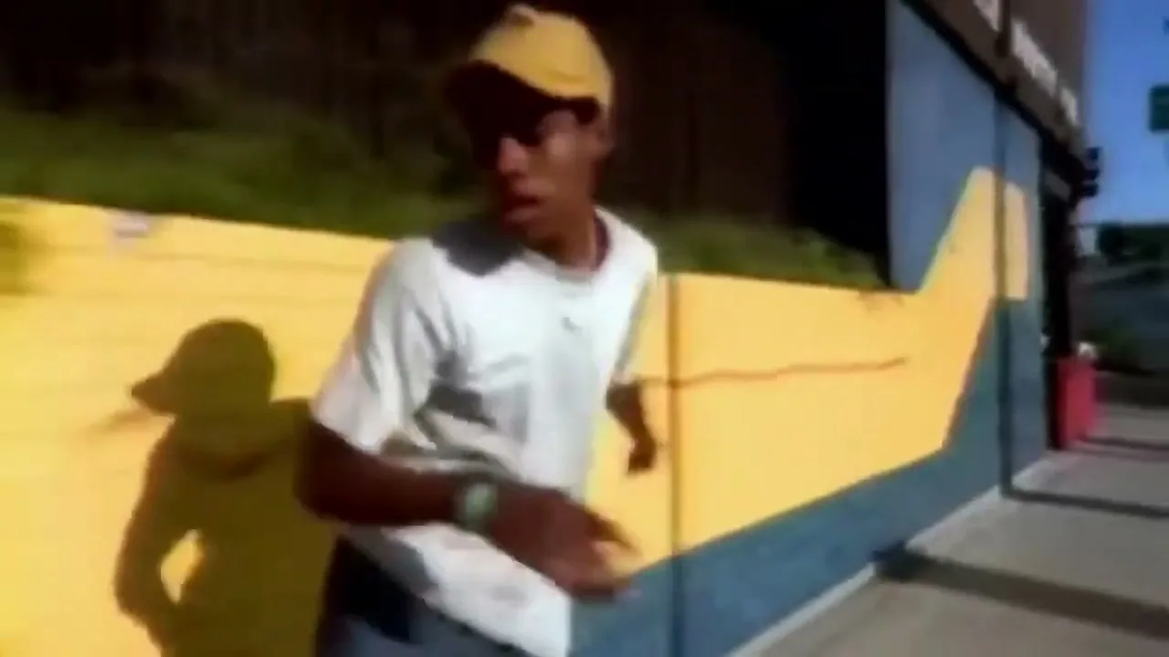 Facebook “No Comply” (2022), frame 2