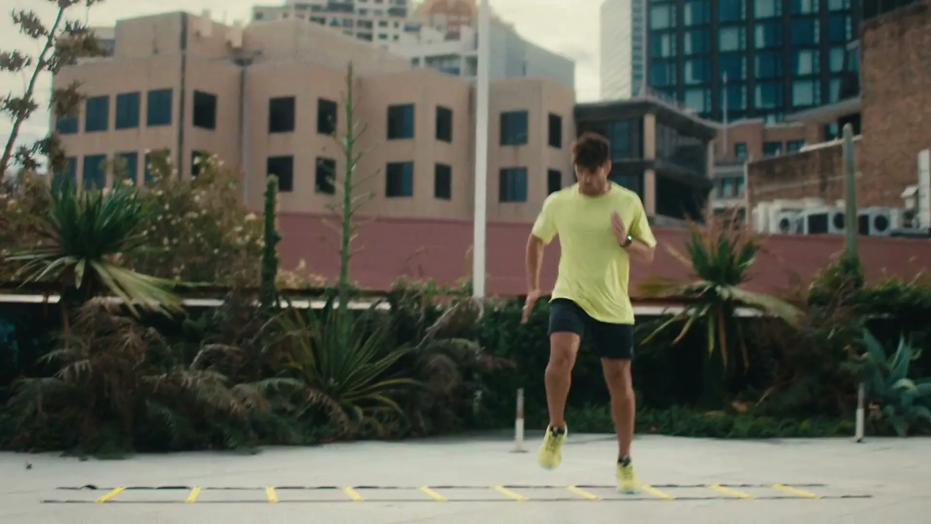 Asics “AW23 ACTIBREEZE” (2026), frame 4