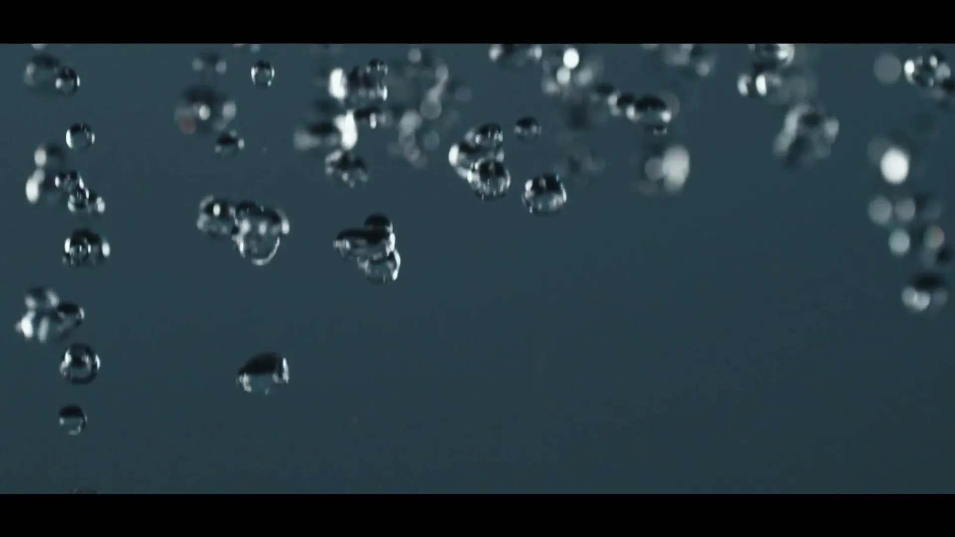 Gatorade “G Active - Water Made Active” (2018), frame 2