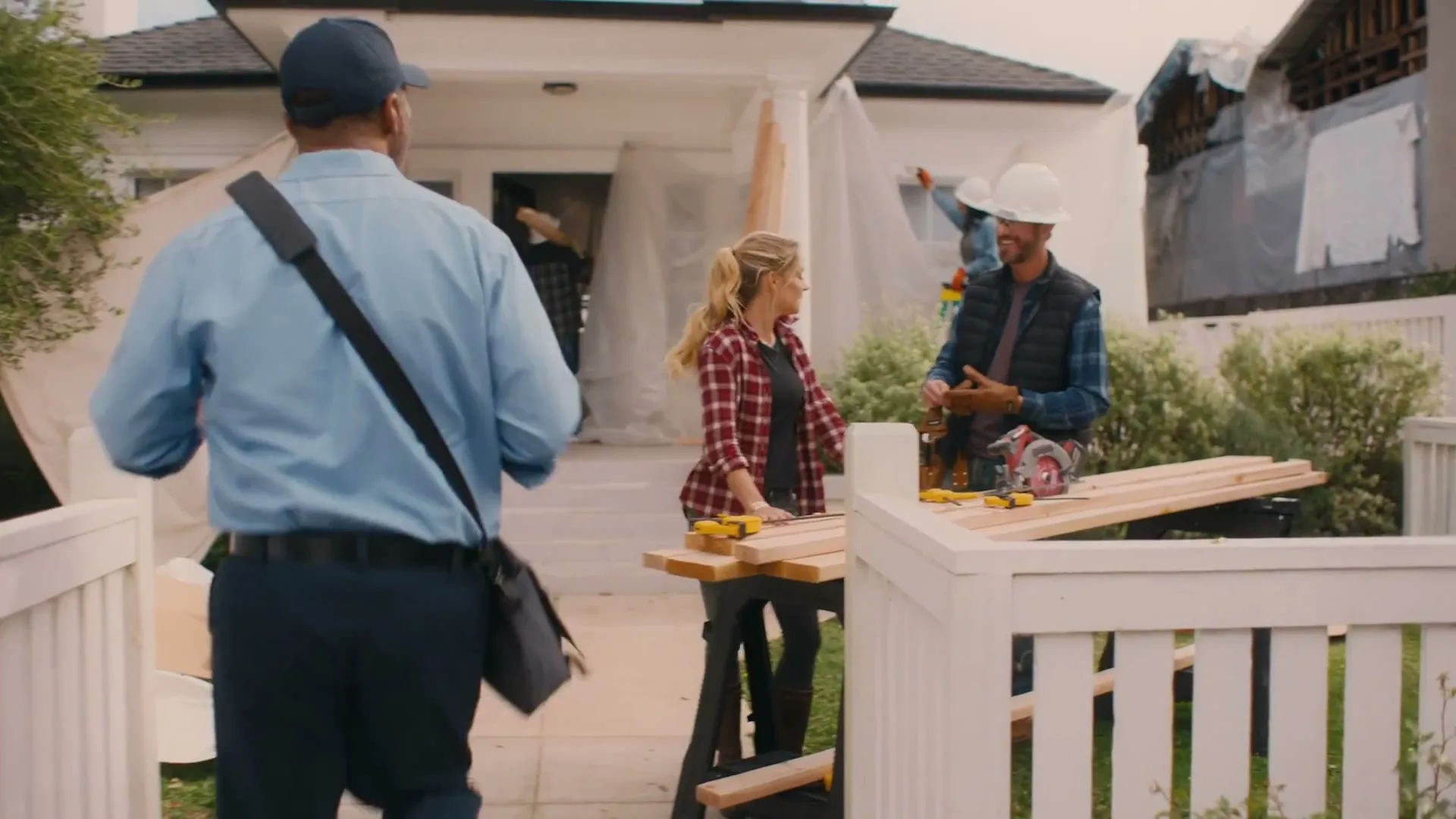 HGTV “Fab Fit Fun” (2025), frame 3