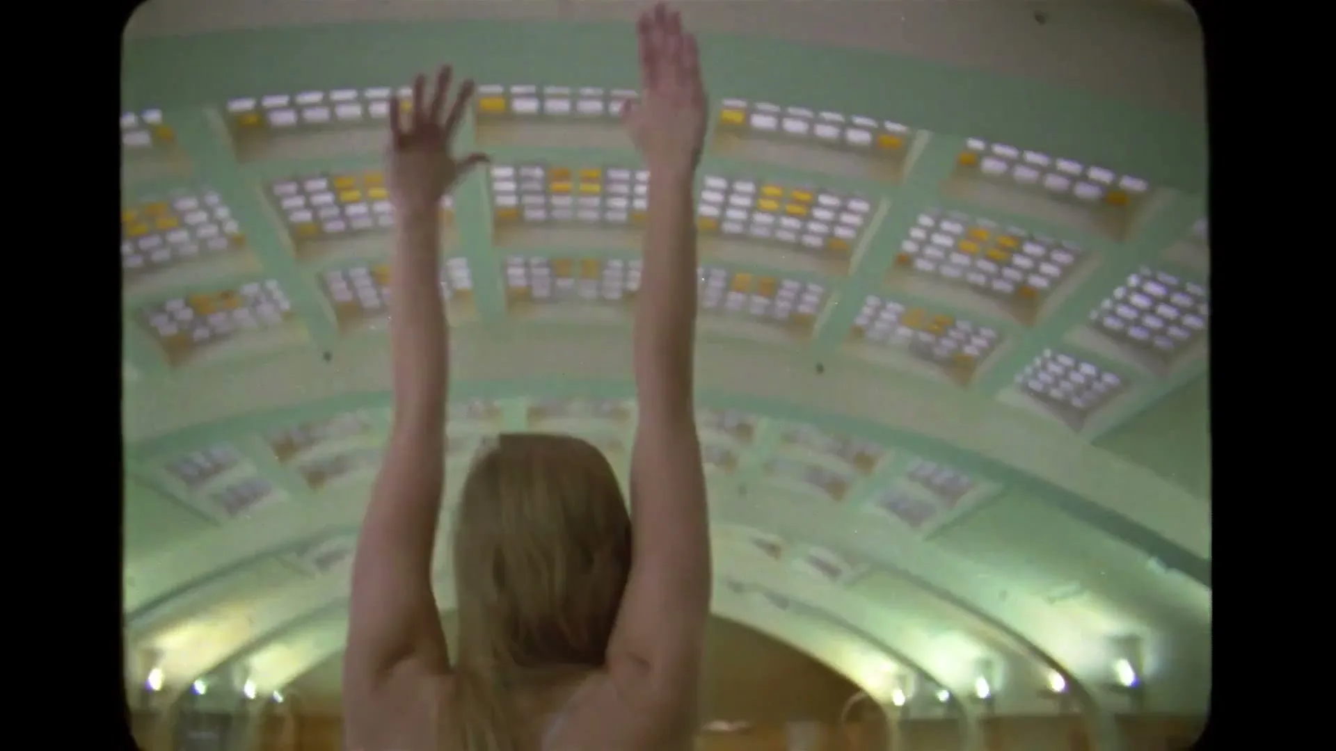 Nivea “Jacobine Van Hellemond - Nivea - Keep Your Head Up” (2025), frame 4