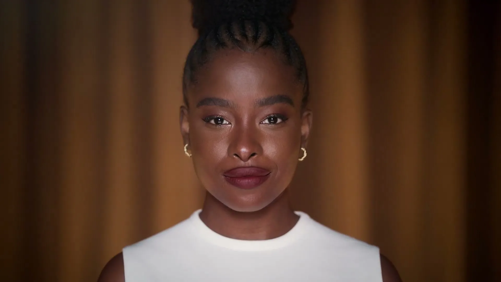 Estee Lauder “Spring 24” (2024), frame 6