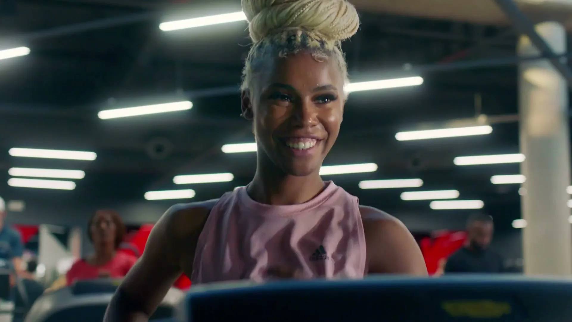 Virgin Active "Winter Campaign - Running" (2022) commercial still