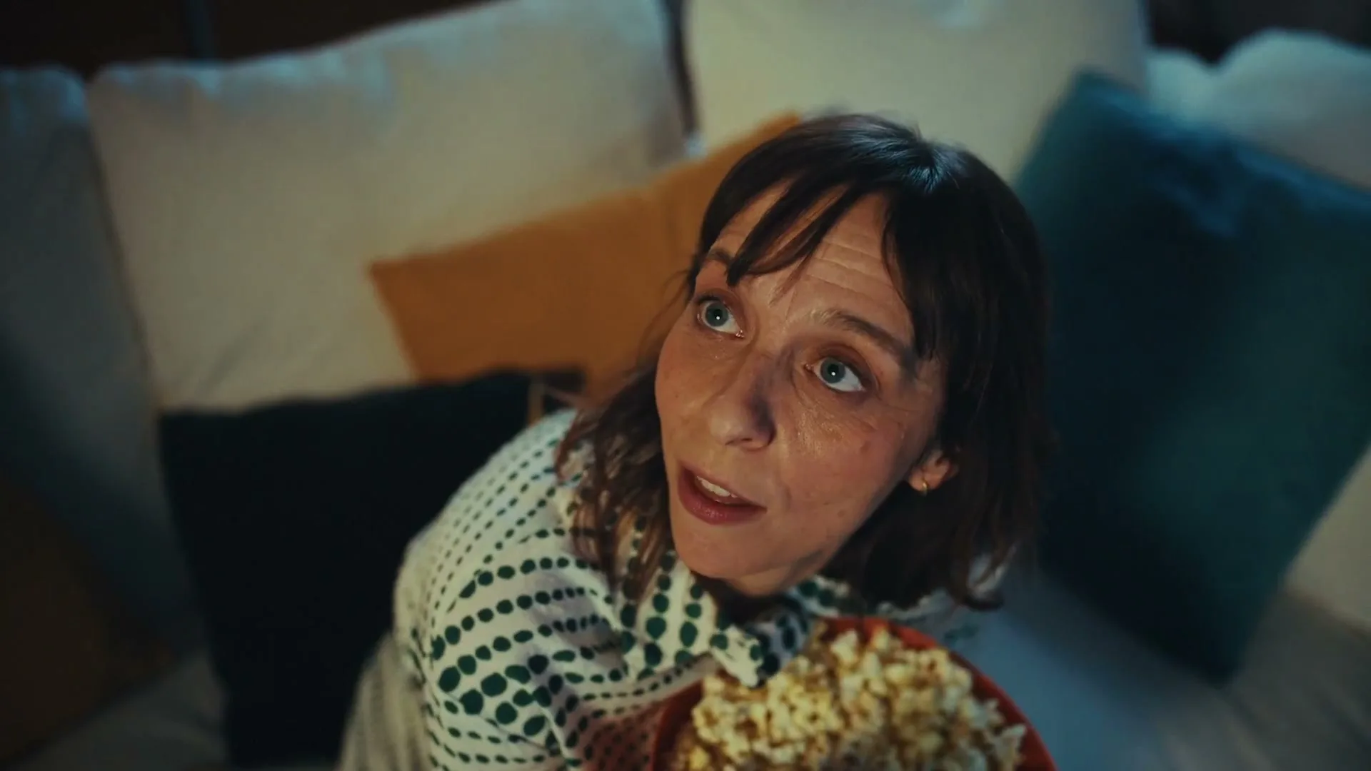 RTVE "x SATISFACTION IBERIA - The floor" (2026) commercial still