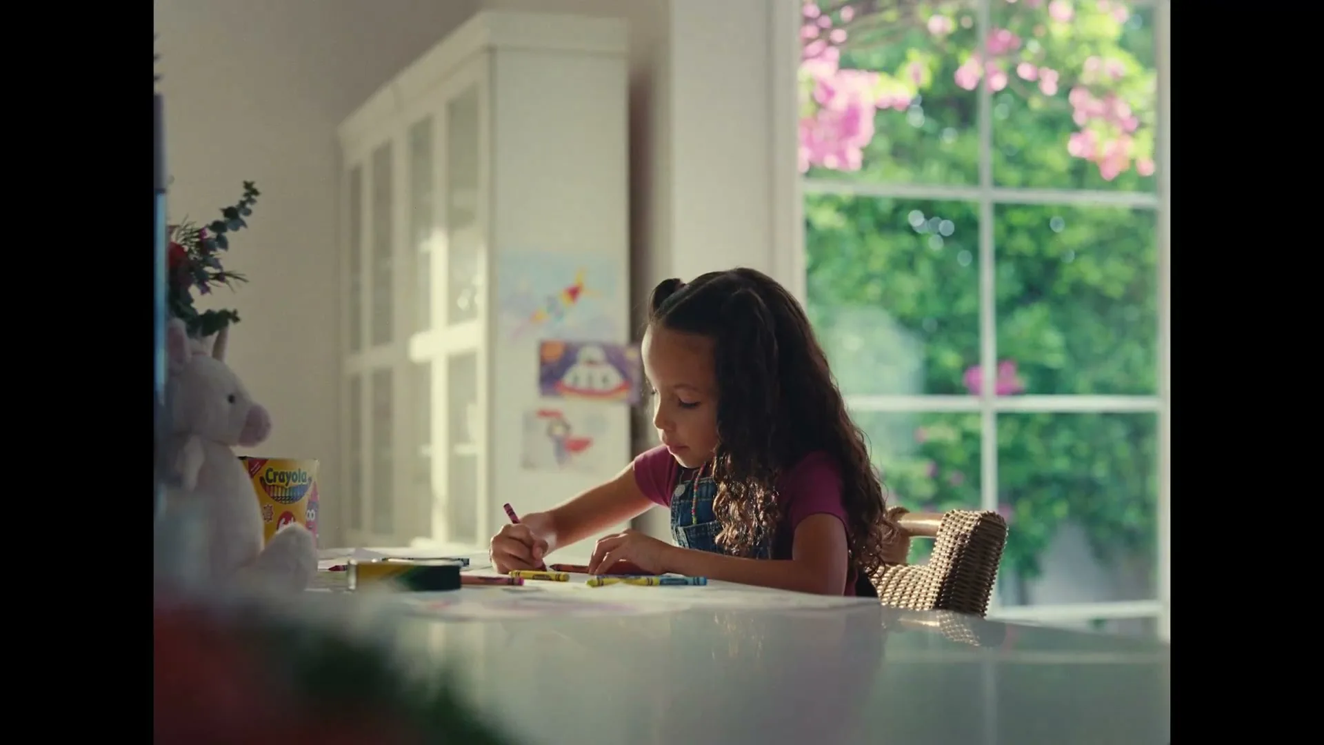 Crayola “Sandisk” (2026), frame 2