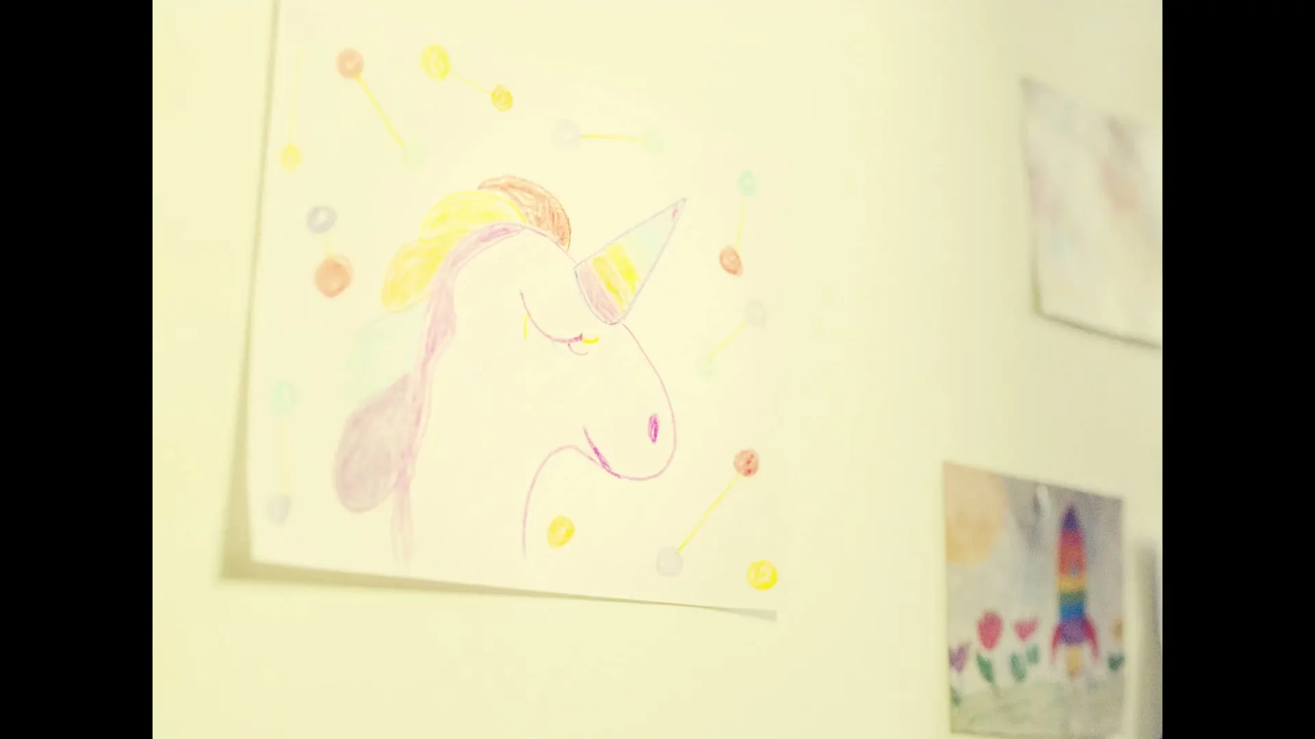Crayola “Sandisk” (2026), frame 5
