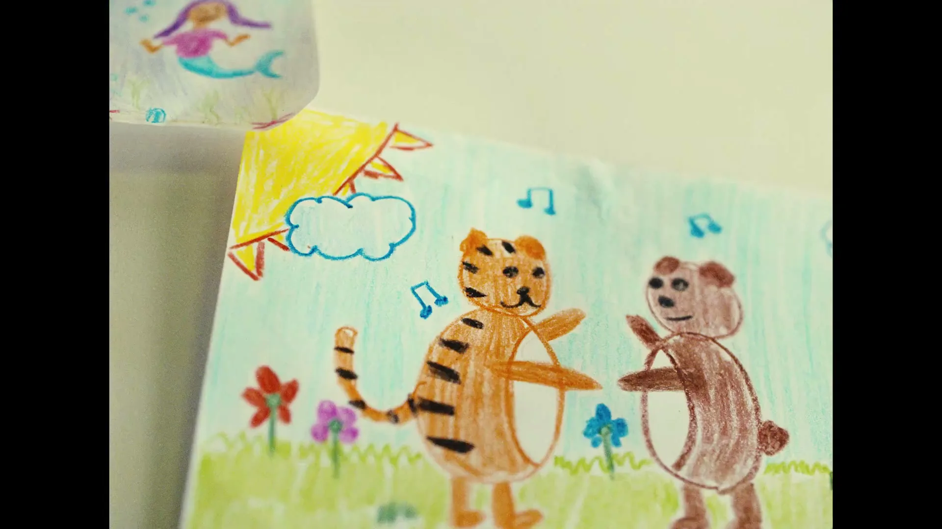 Crayola “Sandisk” (2026), frame 6