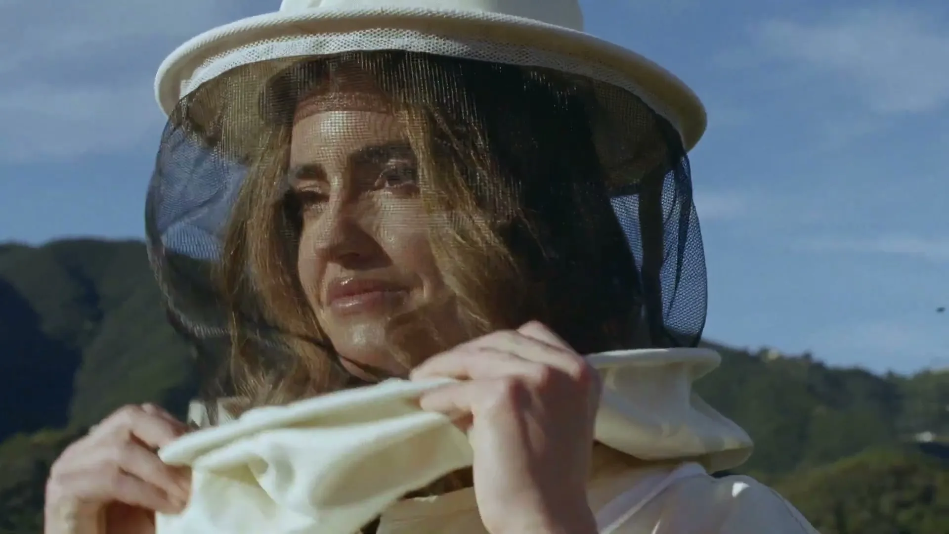 Beekeeper’s Naturals “A Love Letter to the Bees” (2026), frame 2