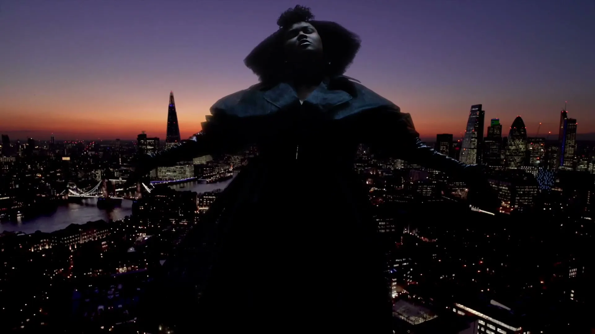 Alexander McQueen "Alexander McQueen - Yseult" (2023) commercial still