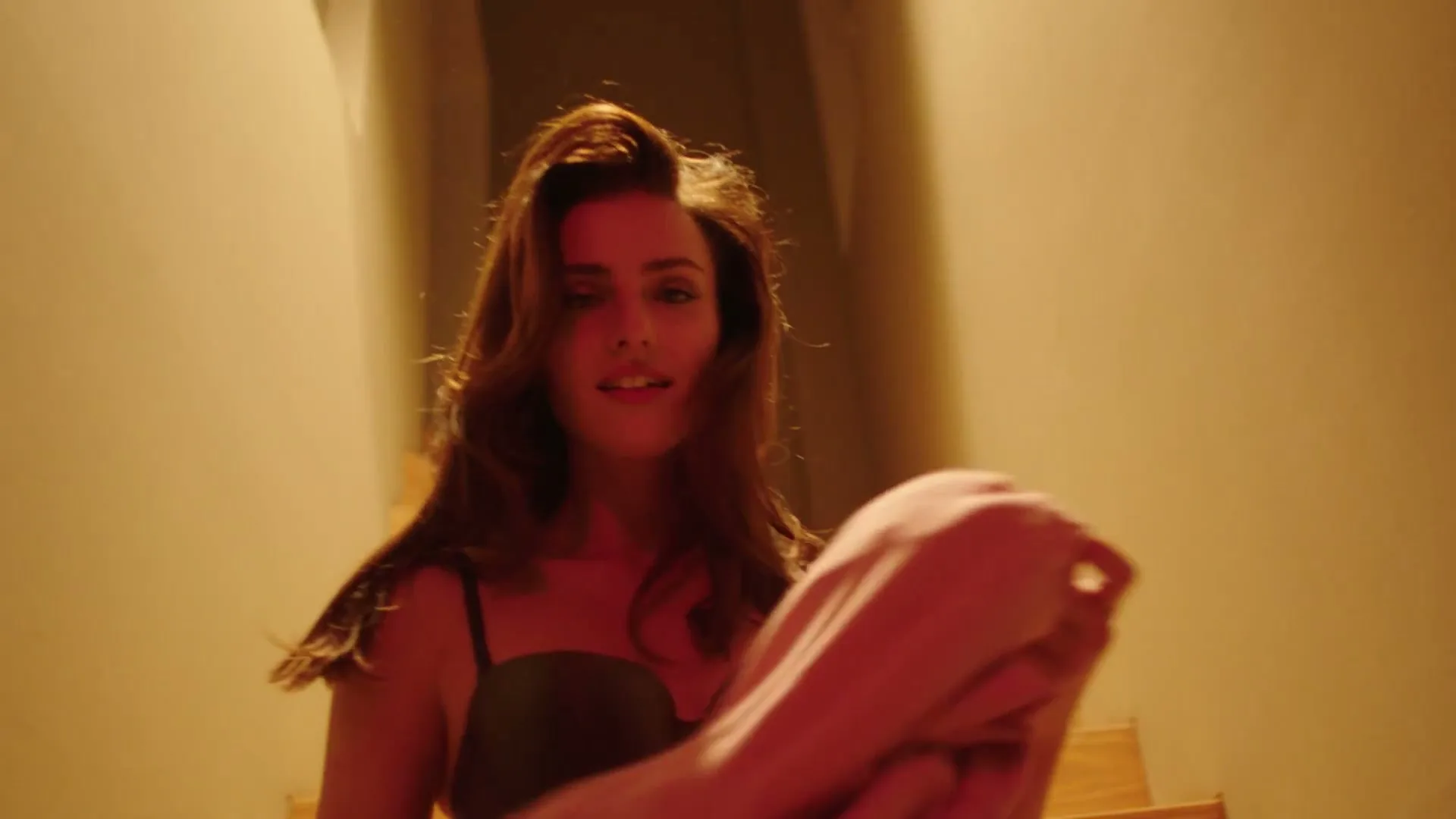 MEY “Mey - Director's Cut”, directed by Gabriel Arrahnio