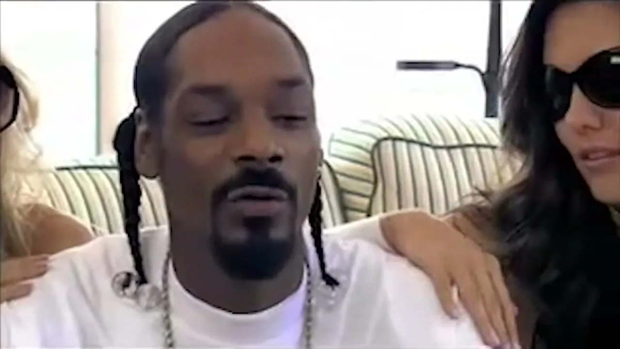MTV Networks Australia “Welcome Snoop” (2008), frame 2