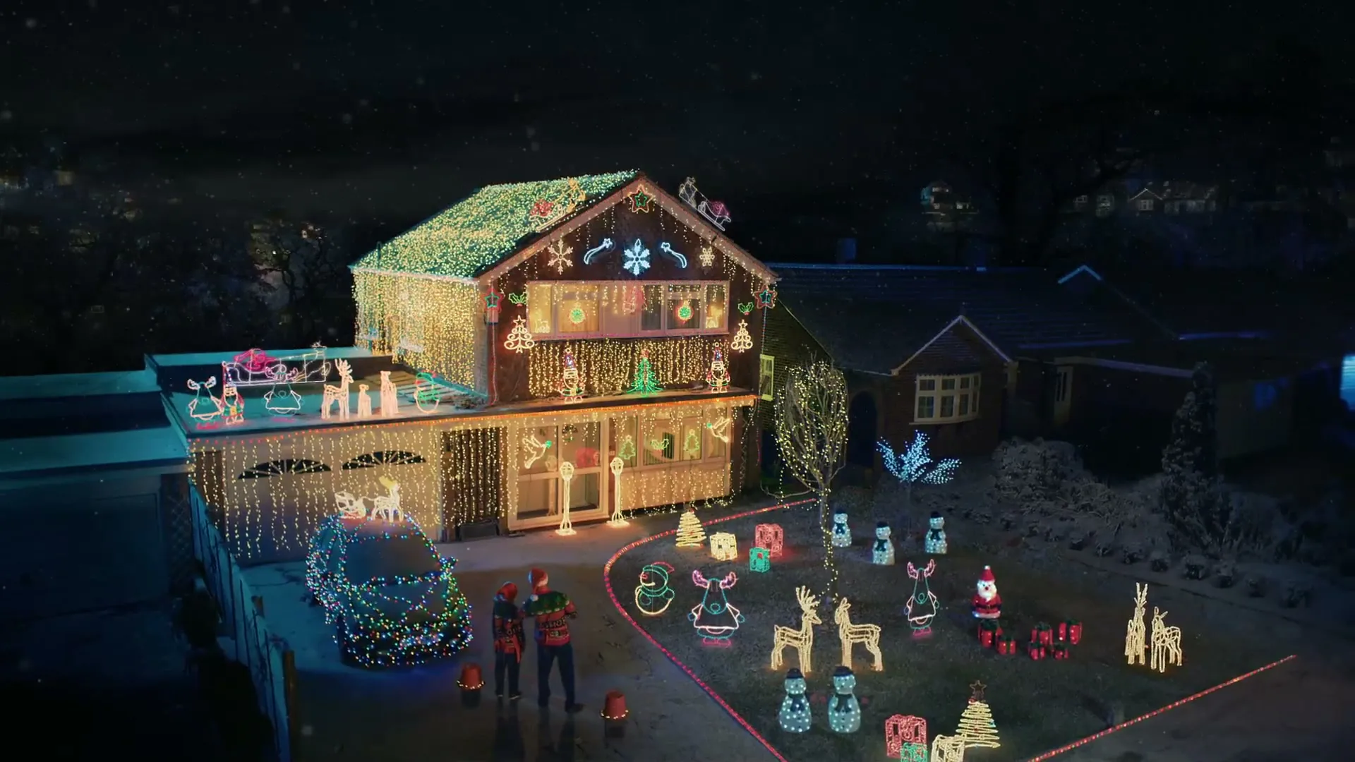 B&Q "Unleash Christmas" (2014) commercial still
