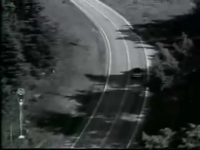 Bmw “Happiness” (1998), frame 2