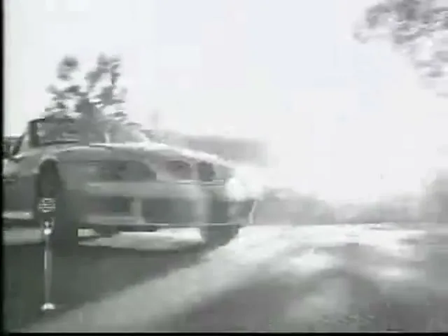 Bmw “Happiness” (1998), frame 4