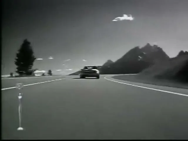 Bmw “Happiness” (1998), frame 6