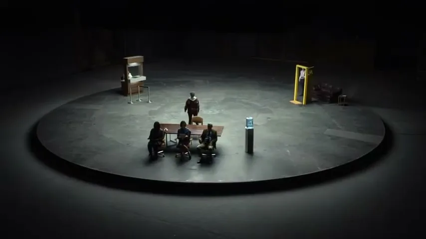 Hsbc Uk “Vicious Circle” (2022), frame 3