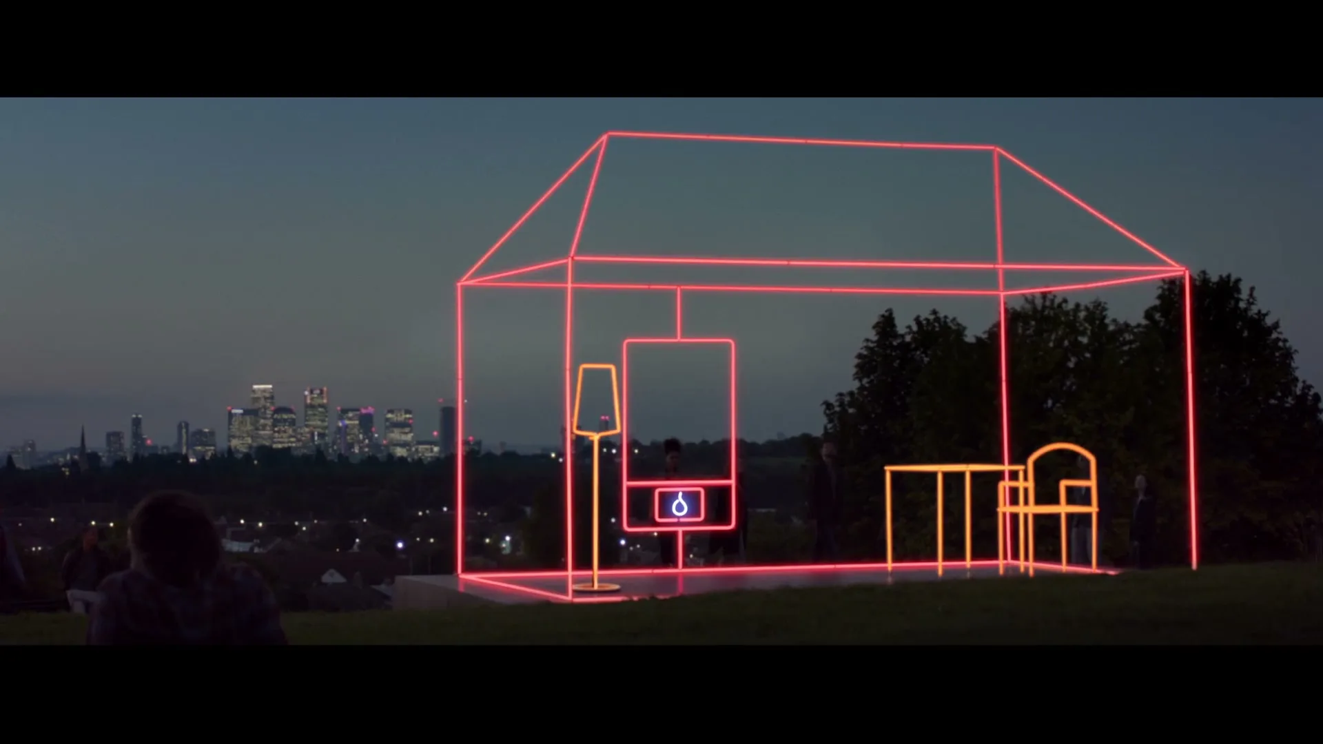 Sse “Neon House” (2017), frame 5