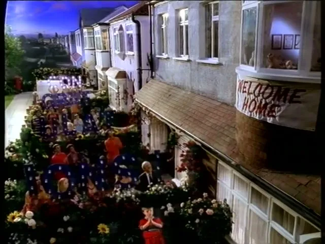 Nationwide "Streets Ahead" (1999) commercial still