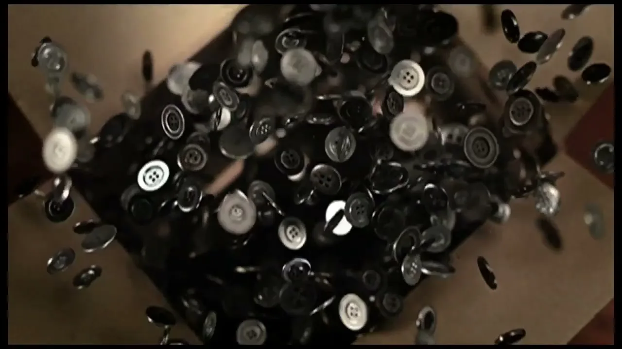 Royal Mail “Grow” (2009), frame 2